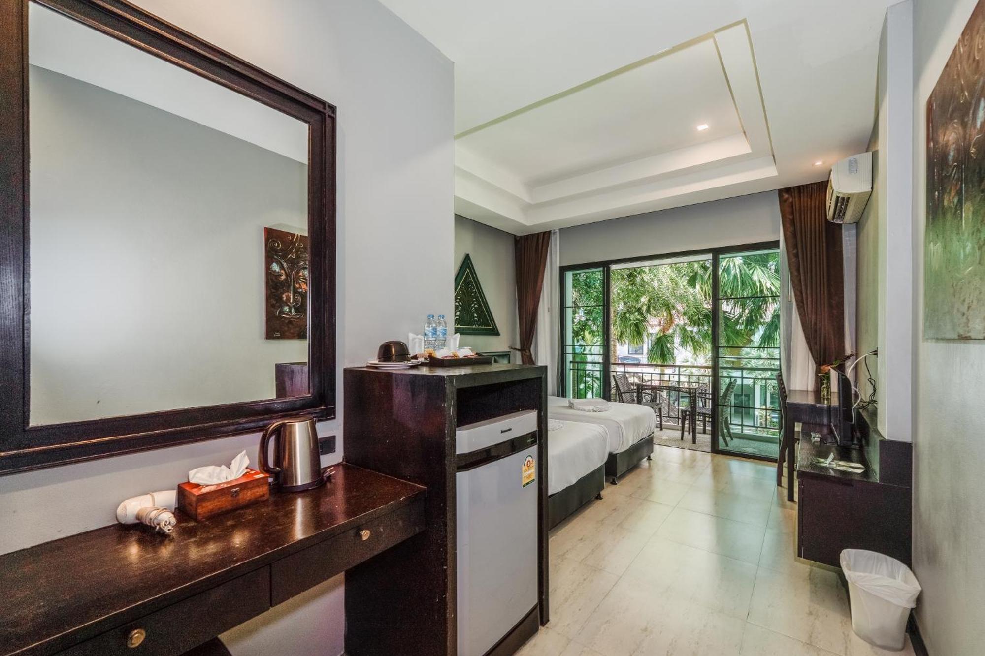 Coco Retreat Phuket Resort And Spa - Sha Plus Chalong Exterior photo